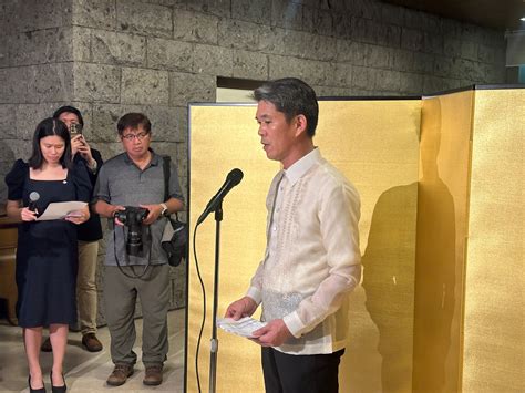 Japan's concern over South China Sea row is also international .